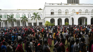 Sri Lankas Pr&auml;sident Rajapaksa hat laut Beh&ouml;rden das Land verlassen