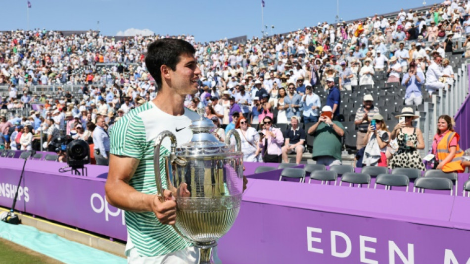 Tennis: Alcaraz remporte le tournoi du Queen's et va redevenir num&eacute;ro 1 mondial