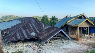 Terremoto de magnitud 7,7 golpea Indonesia
