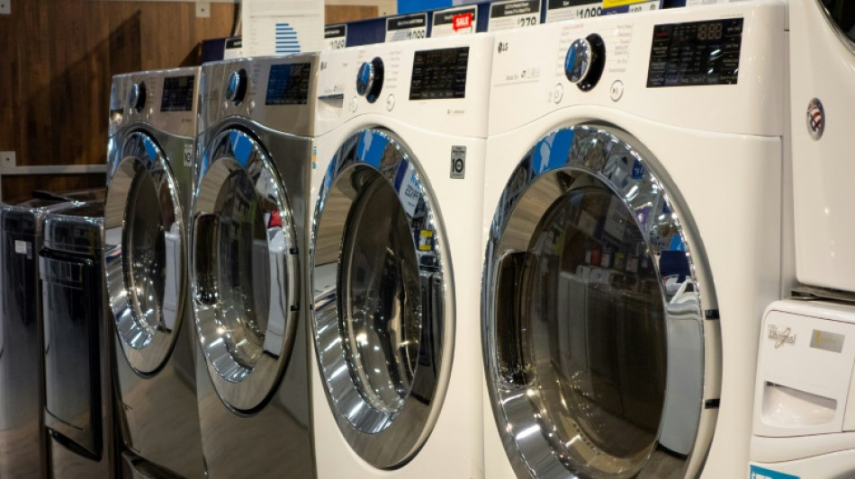 N&auml;chtlicher Waschmaschinentransport auf Fahrrad ruft Polizei auf Plan