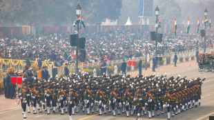 Inde : Macron invit&eacute; d'honneur, les liens de d&eacute;fense renforc&eacute;s