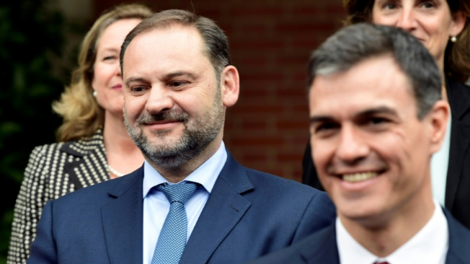 S&aacute;nchez rechaza las acusaciones de corrupci&oacute;n de un exministro en prisi&oacute;n preventiva