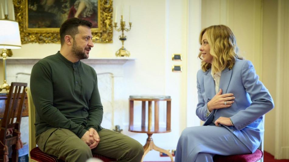 En qu&ecirc;te d'armes, Zelensky s'assure le soutien de Meloni 