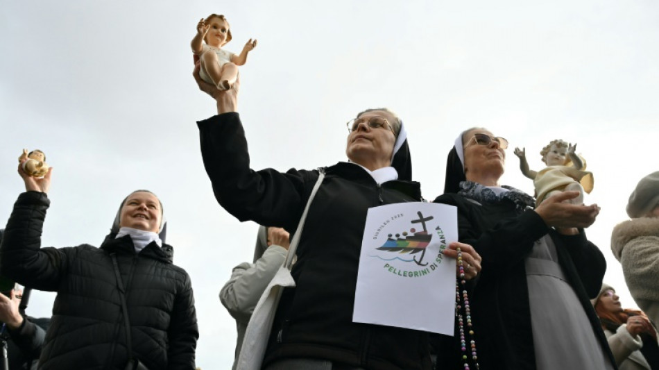 El papa celebra la Navidad y lanza el Jubileo 2025, "A&ntilde;o Santo" en Roma