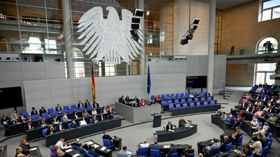 Weniger Formulare f&uuml;r Firmen und Beh&ouml;rden: Bundestag stimmt f&uuml;r B&uuml;rokratieabbau