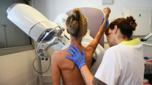 Cancer du sein: avant 40 ans et surtout apr&egrave;s 75 ans, le risque existe aussi