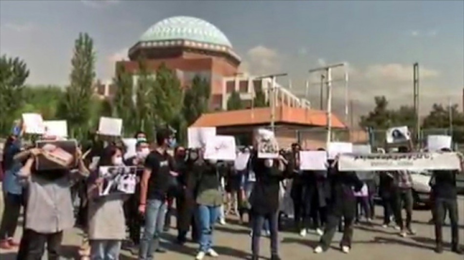 Proteste an Universit&auml;ten nach Tod von junger Frau im Iran