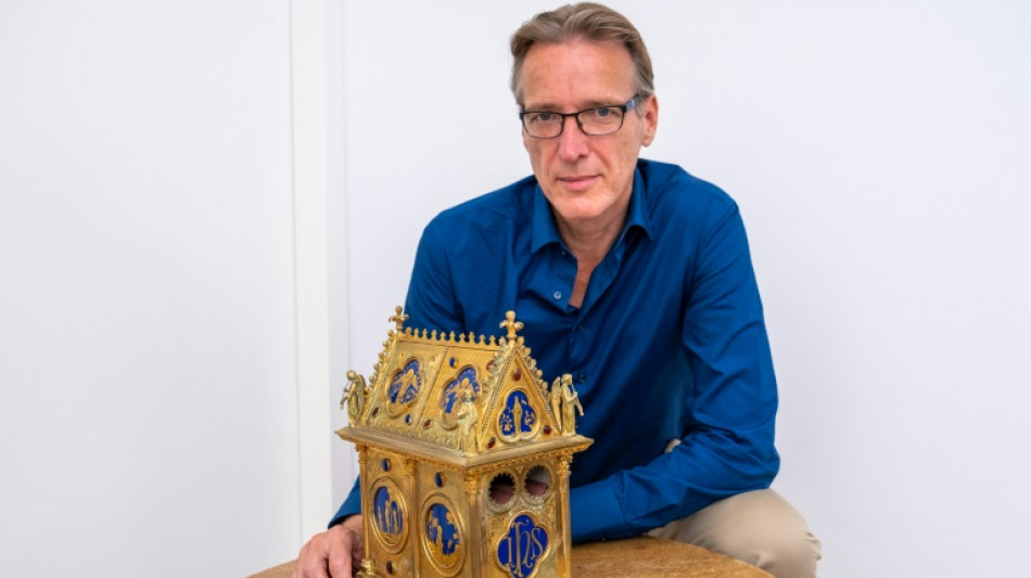 Un detective holand&eacute;s de arte dice haber recuperado la reliquia de la sangre de Cristo