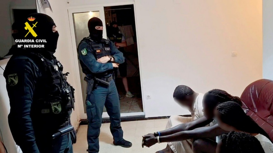 La polic&iacute;a espa&ntilde;ola desmantela una red acusada de trata de ni&ntilde;as migrantes