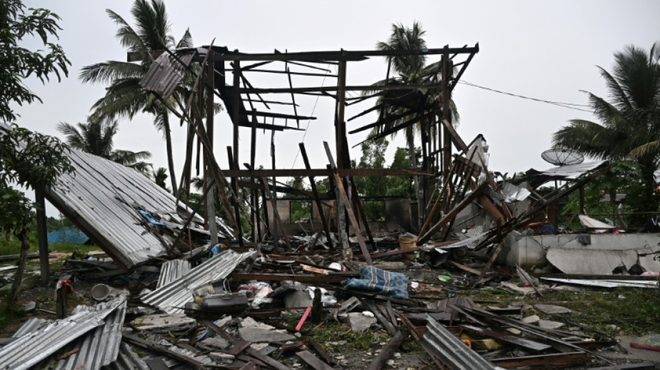 Camboya y Tailandia se citan para negociar, pero los combates continúan