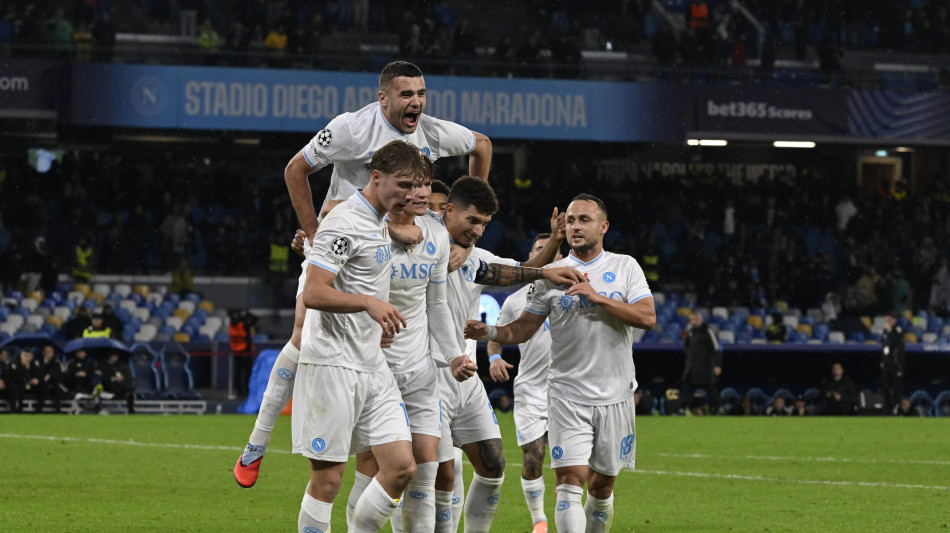 Champions: 2-0 al Qarabag, il Napoli risale in classifica