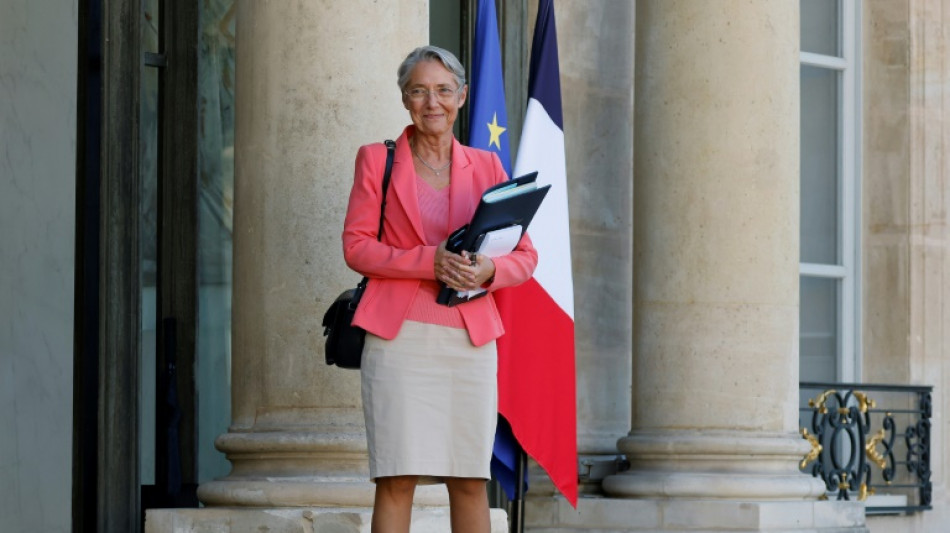 Bapt&ecirc;me du feu pour Borne devant le Parlement
