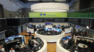 Borsa: l'Europa conferma il rialzo, gi&ugrave; il petrolio e il gas