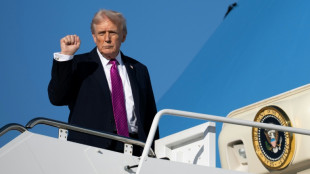 Trump viaja a Asia con la mira puesta en cerrar acuerdos con China
