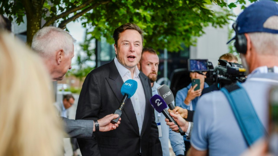 Elon Musk veut plus de b&eacute;b&eacute;s et plus de p&eacute;trole