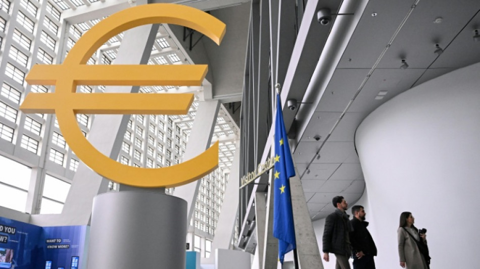 La inflación de la eurozona se mantuvo estable en abril en 2,2%