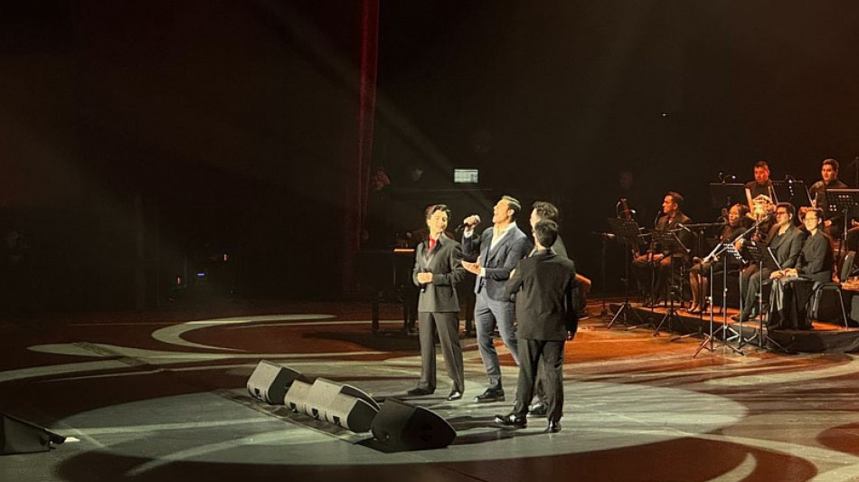 Il Volo trionfa in Messico con l'ospite Carlos Rivera