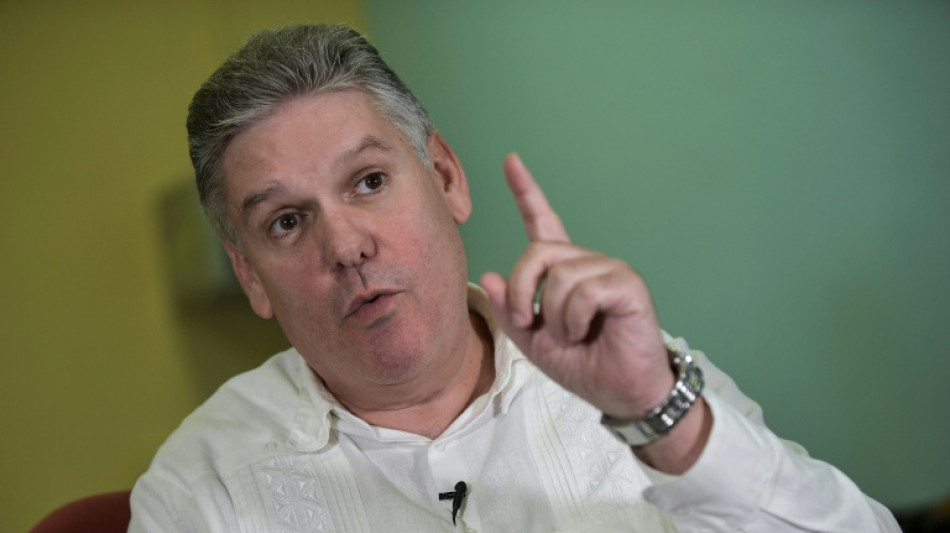 El exministro de Econom&iacute;a de Cuba es investigado por "graves errores"