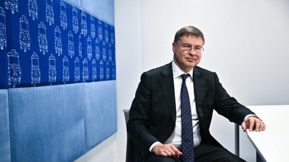 Comisario de Econom&iacute;a de UE duda que el gas&oacute;leo ruso influya en los precios