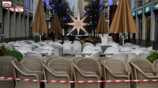 Unbekannte stehlen in Rheinland-Pfalz komplette Au&szlig;enbestuhlung von Bistro