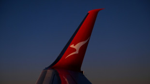 La justicia multa a la aerolínea australiana Qantas por despidos en la pandemia