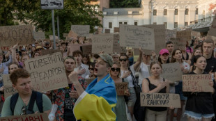 Zelenski enfrenta una crisis pol&iacute;tica cada vez m&aacute;s profunda a medida que las protestas se intensifican