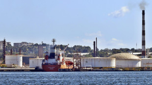 Prezzo petrolio poco mosso, Wti scambiato a 59,16 dollari