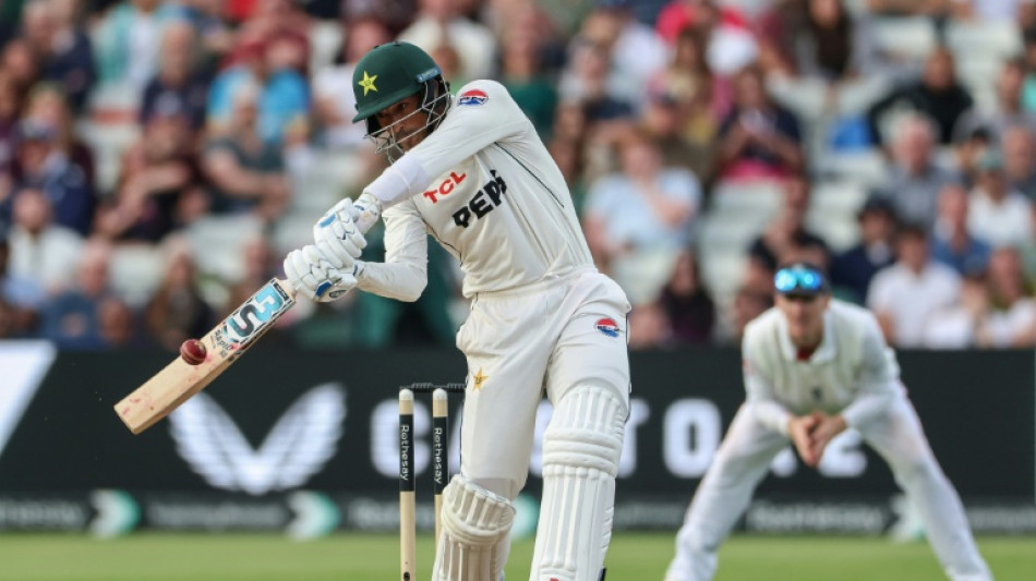 Razaullah heroics deny England quickfire win in 3rd Test against Pakistan