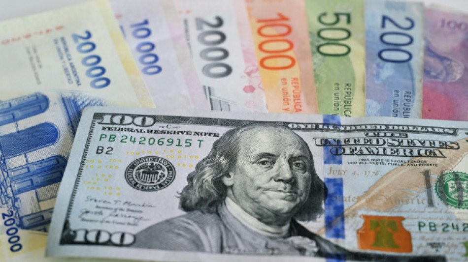 La inflaci&oacute;n cae dr&aacute;sticamente en Argentina un a&ntilde;o despu&eacute;s de la asunci&oacute;n de Milei
