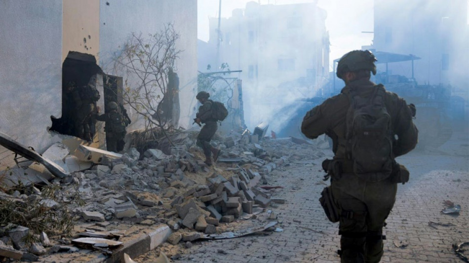 Discussions au Caire sur une tr&ecirc;ve &agrave; Gaza, nouvelles frappes isra&eacute;liennes meurtri&egrave;res