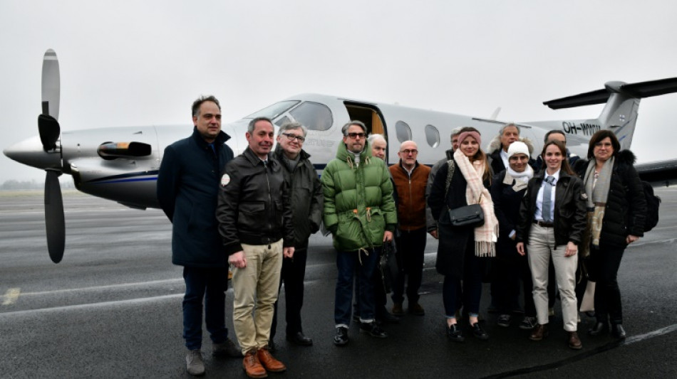 Französische Kleinstadt im Burgund fliegt Ärzte per Privatjet ein