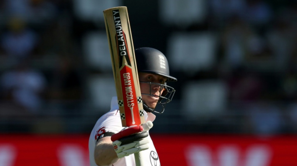 Crawley, Root guide England recovery after Starc's double strike