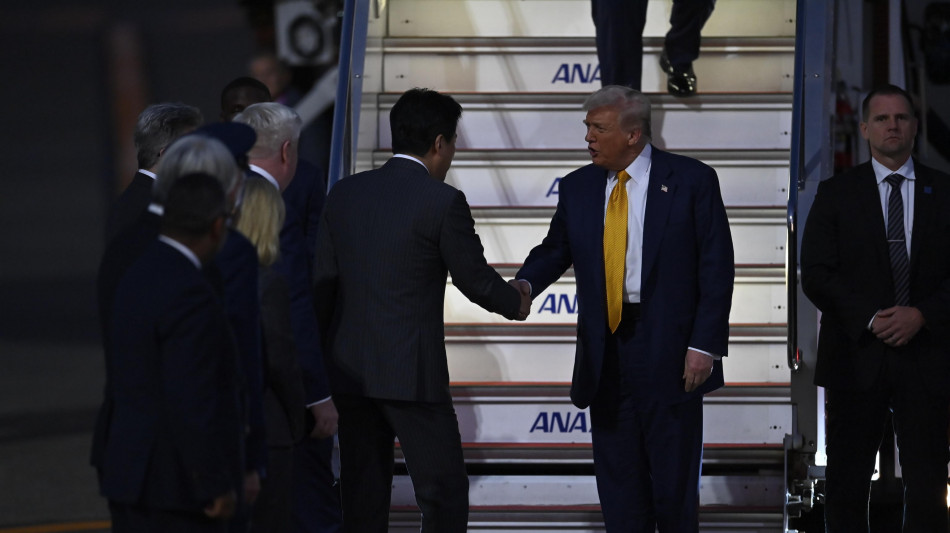 Trump arrivato in Giappone, oggi vedr&agrave; l'imperatore Naruhito
