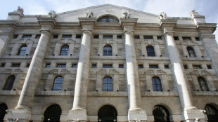 Borsa: l'Europa fiacca attende i dati Usa, Milano -0,4%