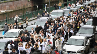 Marche blanche en hommage &agrave; Lucas, un mois apr&egrave;s son suicide
