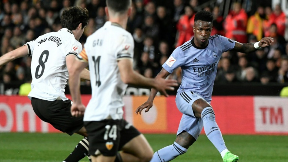 Aplazados el Valencia-Real Madrid y el Villarreal-Rayo de LaLiga debido a las inundaciones en Espa&ntilde;a