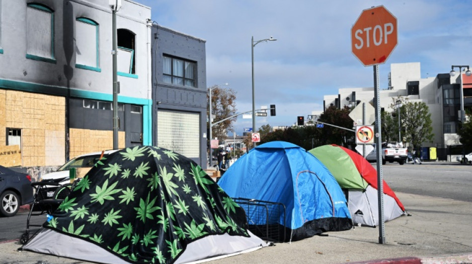 Neue B&uuml;rgermeisterin von Los Angeles ruft im Kampf gegen Obdachlosigkeit Notstand aus
