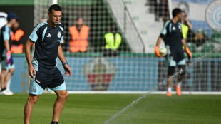 Scaloni garante que Messi jogar&aacute; contra Angola