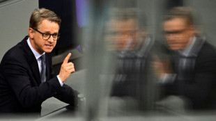 Forderungen Linnemanns nach Steuersenkung f&uuml;r Gutverdiener sto&szlig;en auf Kritik