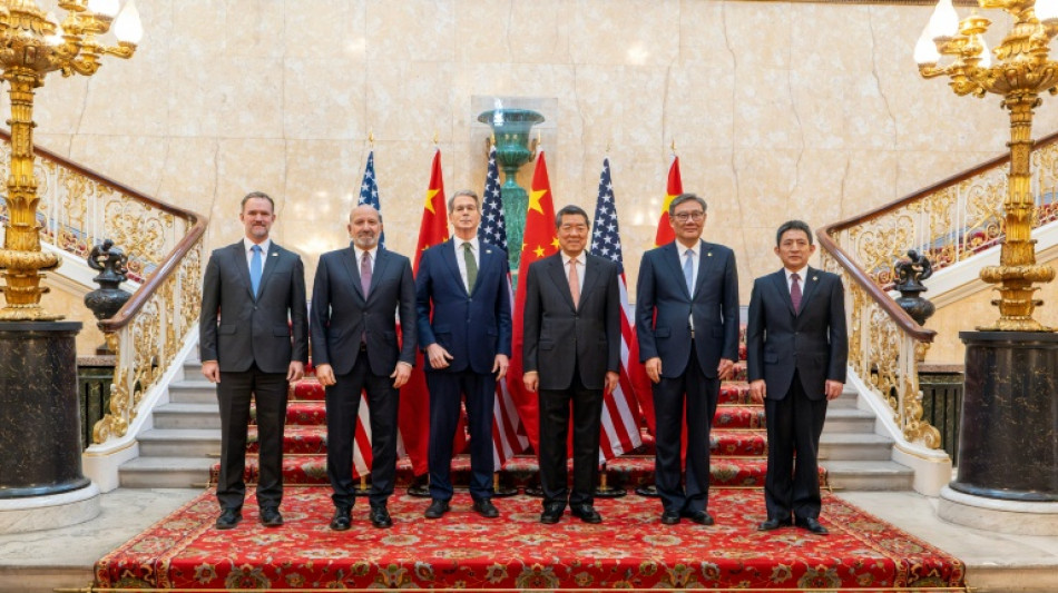 Trump comemora acordo com Pequim sobre terras raras e estudantes chineses