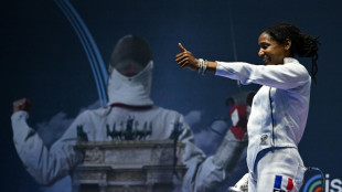 Mondiaux d'escrime: Marie-Florence Candassamy, le sacre t&ocirc;t et tard