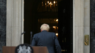 Neue R&uuml;cktrittsforderungen: Johnson soll auch schnell als Premier abtreten