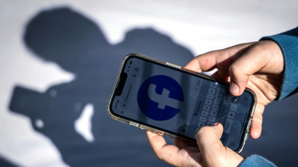 Teens underwhelmed by France's social media ban