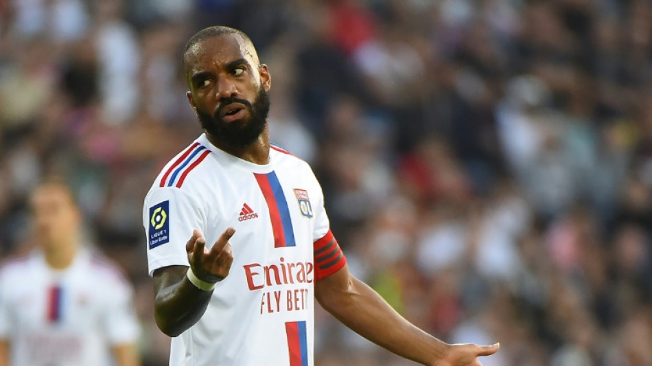 Lacazette winner gives Blanc first win as Lyon coach