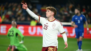 Liverpool agree deal to sign Spain forward Munoz from Osasuna