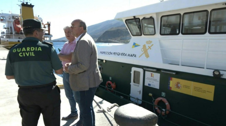Reanudan la b&uacute;squeda de 48 migrantes desaparecidos en el mar en las islas Canarias
