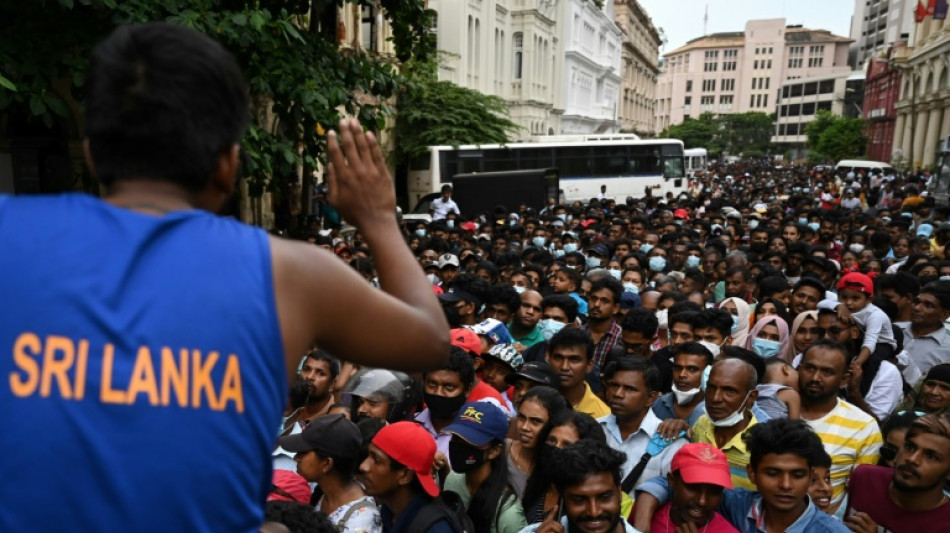 Sri Lanka ruft nach Flucht des Pr&auml;sidenten den Notstand aus