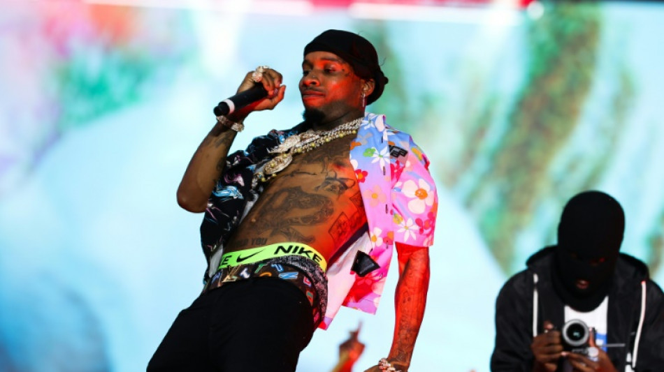 Dix ans de prison pour le rappeur Tory Lanez pour avoir tir&eacute; sur Meghan Thee Stallion