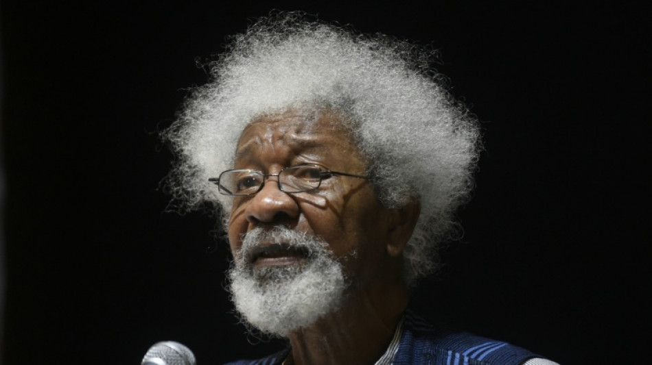 El nigeriano Wole Soyinka, Nobel de Literatura, afirma que EEUU le anuló la visa