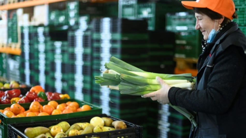 Deutlich &uuml;ber zwei Millionen Menschen bekommen Lebensmittel bei den Tafeln